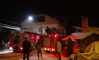 2 katlı evde çıkan baca yangını paniğe yol açtı.....