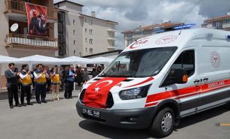 3 İlçeye Daha Ambulanslar Teslim Edildi 