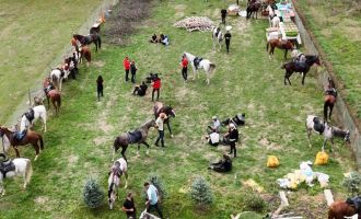 80 at binicisi At Yaylası'nda doğanın tadını çıkardı