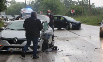 Abant tabiat parkı yolunda kaza: 9 yaralı