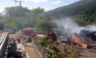 Ahşap ev küle döndü.....