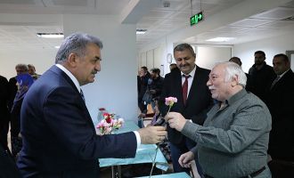 AK Parti Genel Başkan Yardımcısı Yazıcı huzurevi sakinleriyle buluştu