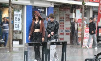 Aniden bastıran sağanağa vatandaşlar hazırlıksız yakalandı