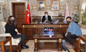 Ayvaz Elektromobil Projesi Ekip Temsilcilerinden Vali Ümit’e Ziyaret