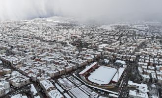 Bahar ayında Bolu'da kış güzelliği havadan görüntülendi