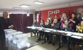 Bandakçıoğlu oyunu alkışlar eşliğinde kullandı 