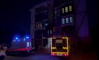 Banyoda düşen yaşlı kadının imdadına itfaiye yetişti