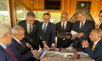 BAŞKAN ABDULLAH ALEMDAR BOLU’NUN ULAŞIM KONUSUNDAKİ TALEPLERİNİ  BAKAN ABDULKADİR URALOĞLU’NA İLETTİ