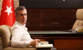 BAŞKAN GÜNER; 'PROJE TANITIM TOPLANTIMIZDAKİ COŞKU VE KALABALIK TANJU ÖZCAN’I SIĞINMACI KONUSUNA İTTİ”'