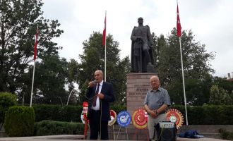 Başkan Karsu; ‘ Türkler dışarı’ diyen Ak Partili hala nasıl görevine devam ediyor?