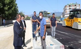 Başkan Özcan asfalt çalışmalarını yerinde inceledi