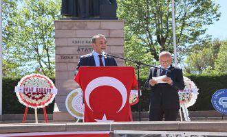 Başkan Özcan; ‘İsrail’i bir terör devleti olarak kabul ediyorsak Ankara’da bayrağı hala niye dalgalanıyor?’