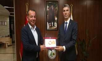 Başkan Özcan, Kosova Büyükelçisi’ni misafir etti