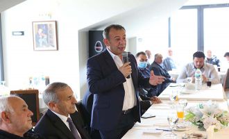 Başkan Özcan köy muhtarları ile buluştu