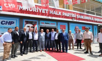 Başkan Özcan, Şanlıurfa İl Binasını ziyaret etti