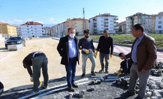 Başkan Özcan’dan Pazar mesaisi