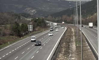 Bayram göçü başladı: Yollarda akıcı yoğunluk