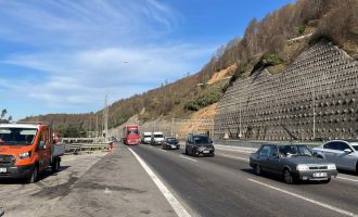 Bayram tatilcilerinin yoğunluğu sürüyor......