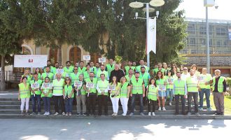 ‘Bir kere yerden çöp alan bir daha yere çöp atmaz’