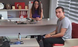 Biriktirdiği askerlik harçlıklarını şehit ailelerine bağışladı..