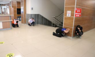 Bolu Adliyesinde deprem tatbikatı gerçekleştirildi
