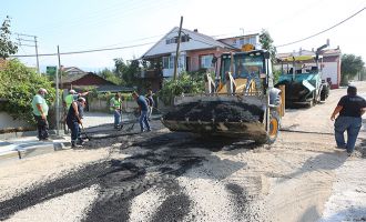 Bolu Belediyesi bir sokağı daha baştan aşağı yeniledi