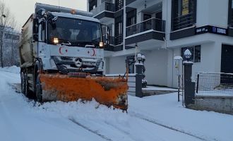 BOLU BELEDİYESİ EKİPLERİNİN KAR MESAİSİ BAŞLADI.....