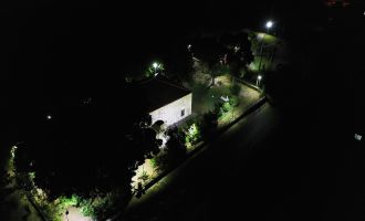 Bolu Belediyesi tarihi Cuma Camisini ışıklandırdı