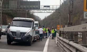 Bolu Dağı Tüneli geçişinde otomobiller çarpıştı: 4 yaralı