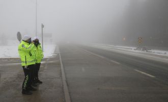 Bolu Dağı’nda kar yağışı ve sis etkili oluyor............