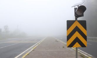 Bolu Dağı'nda sis nedeniyle görüş mesafesi 20 metreye düştü.....