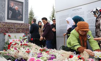 Bolu İzzet Babasına Koştu....