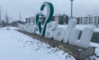Bolu nisan ayında beyaza büründü.....