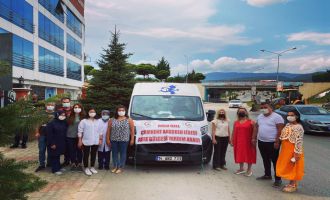 Bolu Özel Çamkent Anadolu Lisesinin yardım aracı yangın bölgesine hareket etti