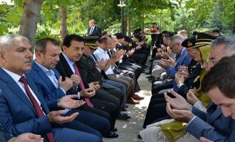 Bolu Valiliği Bayram Kutlaması Şehitlik Ziyareti İle Başladı 