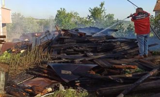 Bolu'da ahşap samanlık küle döndü.......