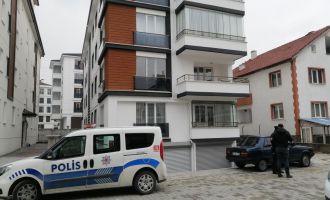 Bolu’da apartmanın 3. katından düşen kadın yaralandı