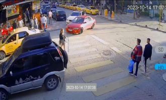 Bolu'da deprem anı kamerada ...