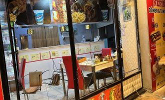 Bolu'da dönerciye sopalı ve yumruklu saldırı anları görüntülendi