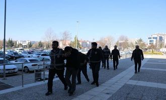 Bolu’da eski iş yerini soyan 3 kişi adliyeye sevk edildi