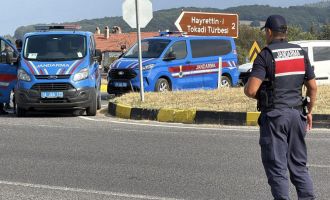 Bolu'da hafif ticari araç ile otomobil çarpıştı: 6 yaralı