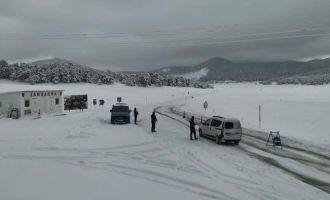 Bolu'da jandarma ekipleri turizm bölgesinde denetimlerini sürdürüyor....