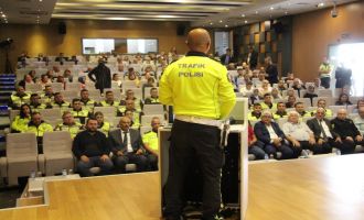 Bolu’da okul servis şoförlerine eğitim verildi