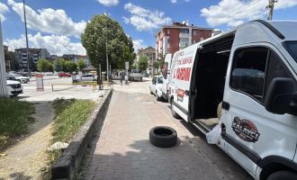 Bolu'da onlarca sürücü ‘alışkanlık' kurbanı oldu: 20'ye yakın aracın lastiği patladı
