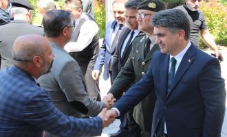 Bolu’da protokol bayramlaştı…….