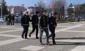 Bolu’da uyuşturucu ile yakalanan 2 kişi gözaltına alındı