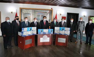 Bolu’da uzaktan eğitime katılamayan bin 724 öğrenciye tablet