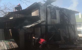 Bolu’da, yangın sonucu ahşap evde hasar oluştu…