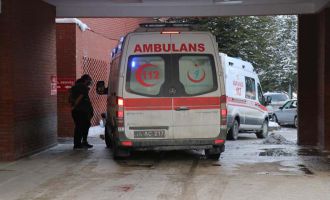 Bolu’da yaşlı çift sobadan sızan gazdan zehirlendi