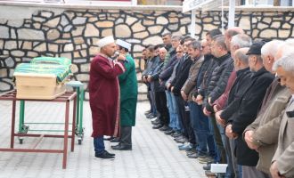 Bolu'daki trafik kazasında yaşamını yitiren karı-koca yan yana defnedildi